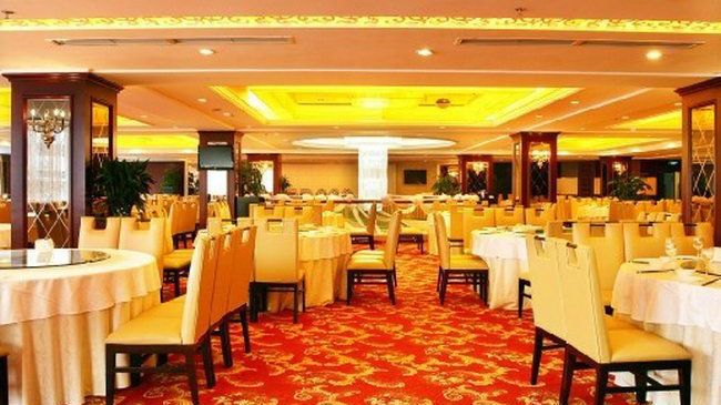 Crown International Hotel Chengdu Restoran gambar